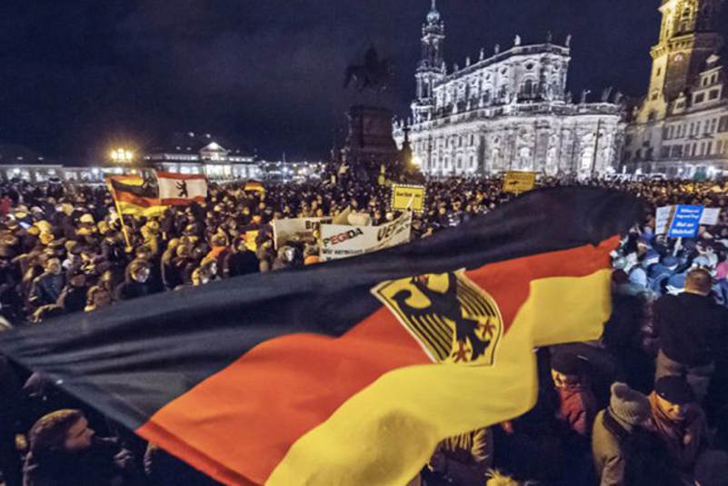 Немачком се шире протести против исламизације Запада, најмасовнији у Дрездену