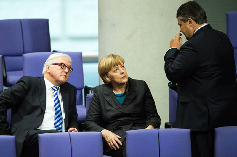 ПАДА ВЛАДА: Штајнмајер и Габријел се противе политици Меркелове према Русији!