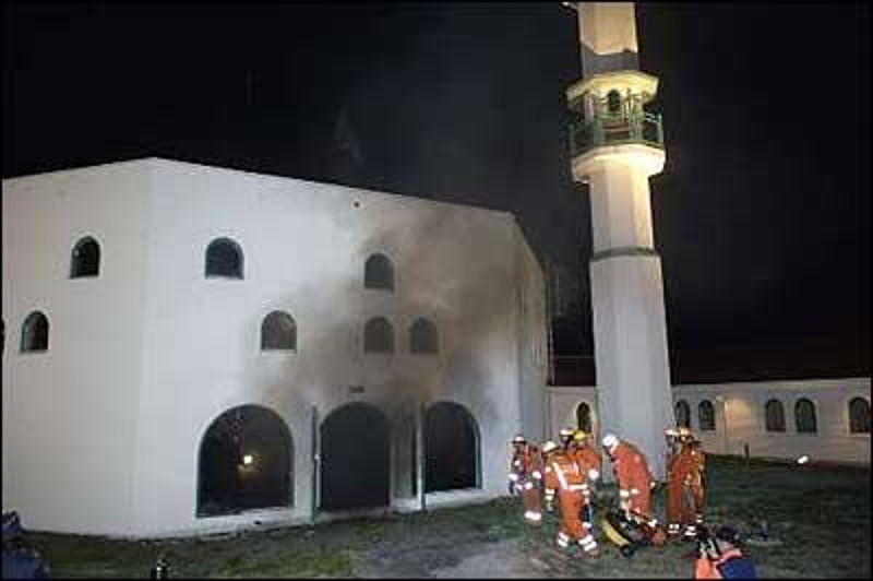 Поново запаљена џамија у Шведској