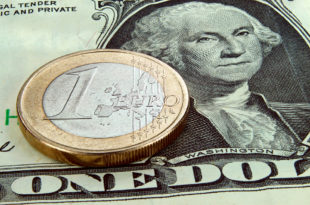Долар ће се изједначити са евром за годину дана што ће српски јавни дуг послати у стратосферу и поништити све резлутате "штедње"