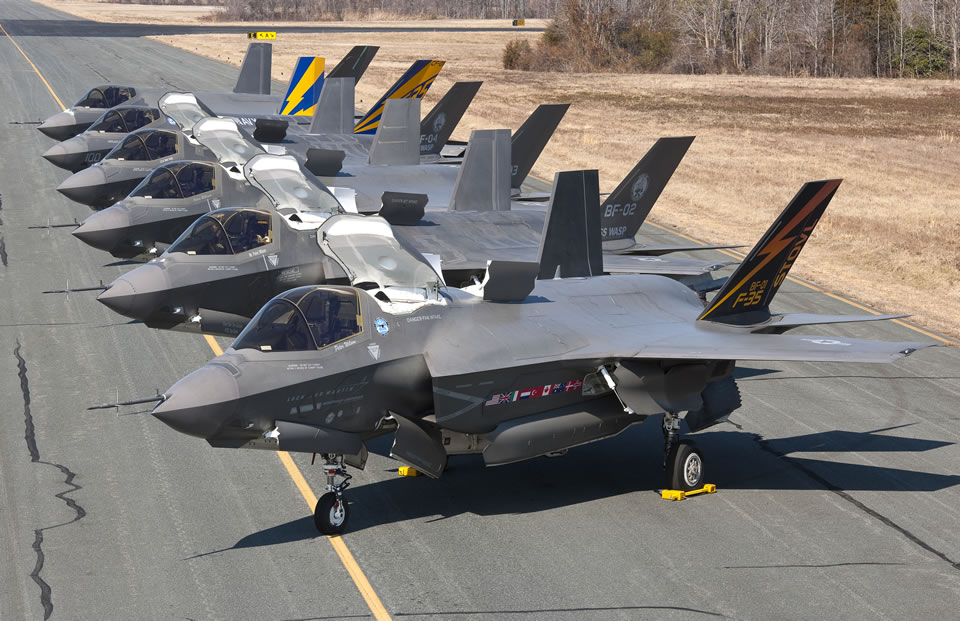 Нема се пара а и перформансе нису баш како треба: Американци одлажу производњу F-35 за четири године