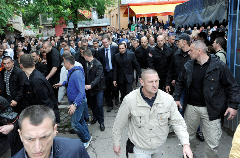 Битка за Косово у пратњи „полиције Косова“, или шта ради Вучић на Јахјагиним изборима