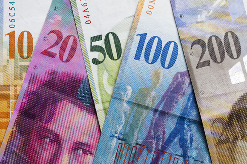 Економисти банкарима: Поделите терет "швајцараца"