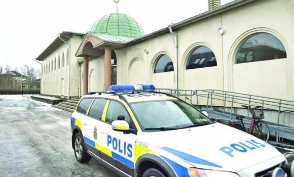 Трећа паљевина џамије у Шведској за недељу дана (видео)