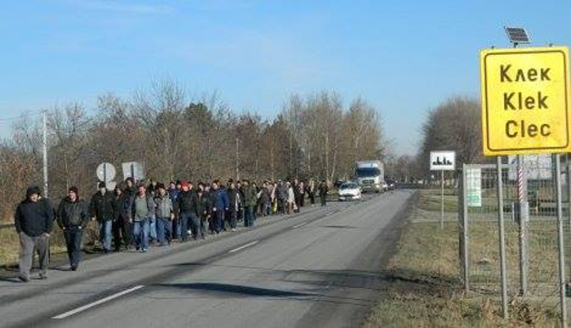 Радници Агрожива у борби за своја права пешице иду 90 км до Новог Сада!
