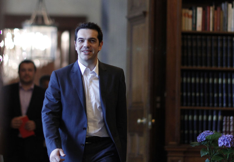 Грци сутра отплаћују последњу рату дуга ММФ-у и то кешом