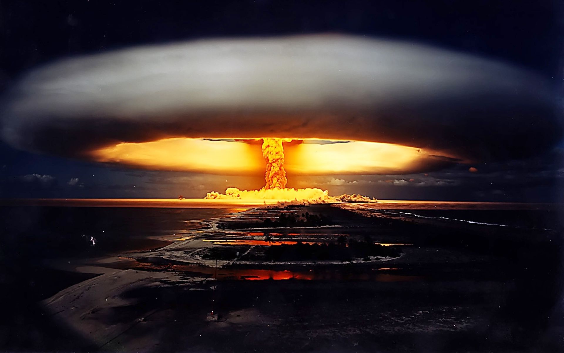 THE NATIONAL JOURNAL: Обама може увући САД у рат са нуклеарном силом каква је Русија