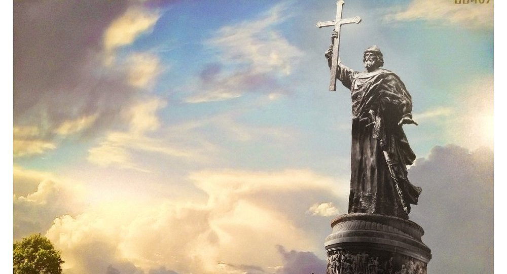 Споменик Светом Владимиру у центру Москве