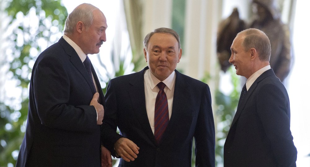 Путин најављује валутни савез Русије, Белорусије и Казахстана