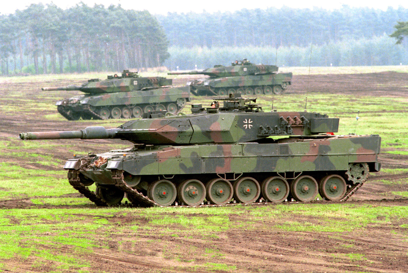 Би-Би-Си: Немачка враћа у употребу 328 старих тенкова због тензија са Русијом