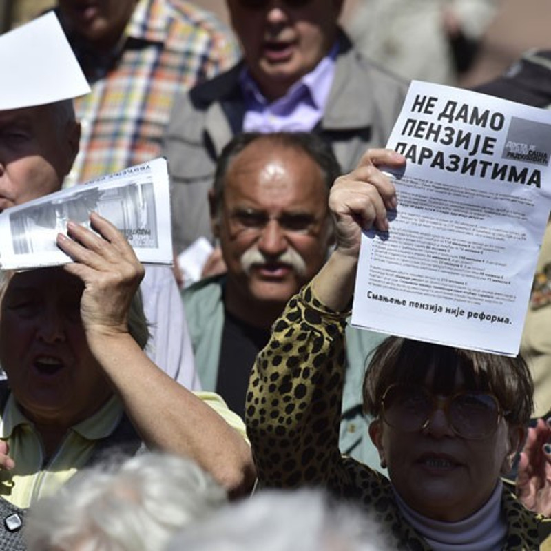 Пензионери протестовали због смањених пензија
