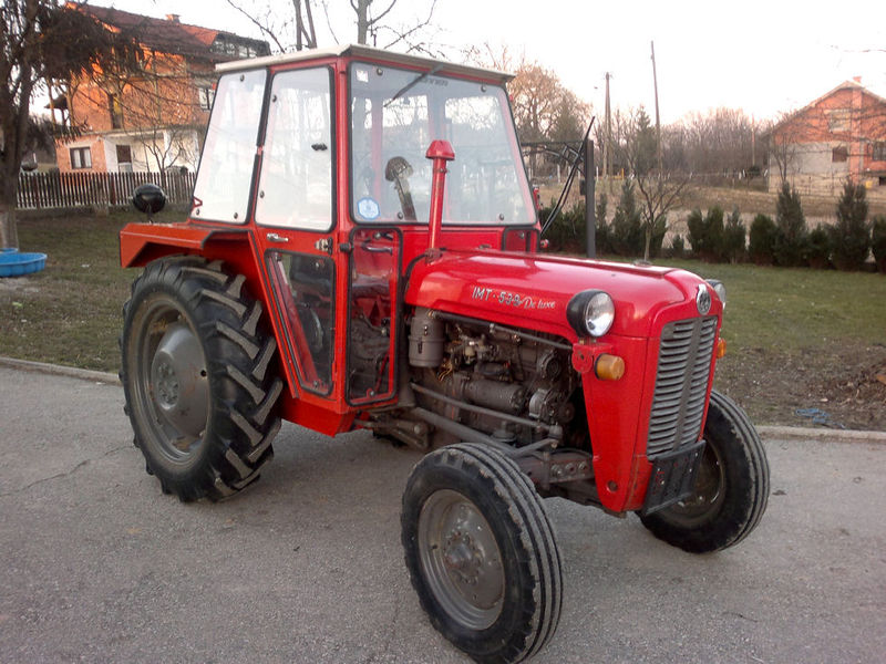 Арапи којима је Вучић у закуп дао 4.000 хектара земље нису купили ни један једини трактор!