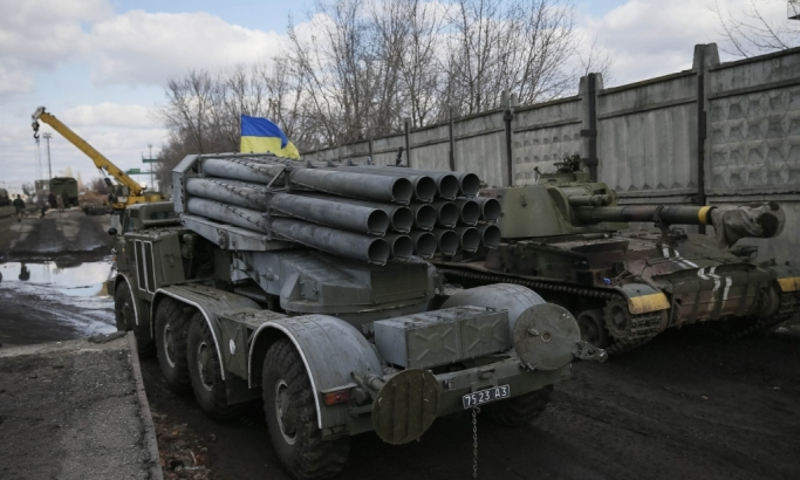 Украјинска наци хунта не одустаје: Настављено гранатирање Доњецка