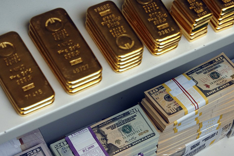 Тресе се поредак: Коју опасност слути повлачење злата из Америке