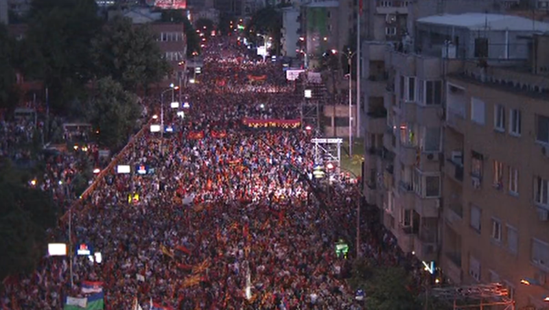 Скопље: Почео масован митинг присталица Груевског