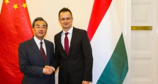 Кина и Мађарска потписале споразум о Путу свиле док се баба Вучић чешка и тупаво кревељи
