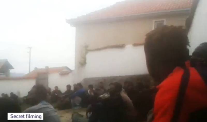 Погледајте шта шиптарске банде раде изнемоглим мигрантима у Македонији (видео)