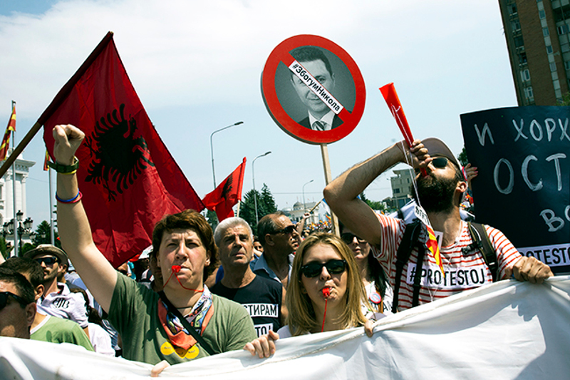 Американци против Груевског мобилишу све македонске Шиптаре и руше Охридски споразум