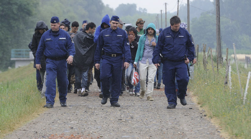 ПРОБЛЕМ СА МИГРАНТИМА: Мађари шаљу граничаре на српско-македонску границу