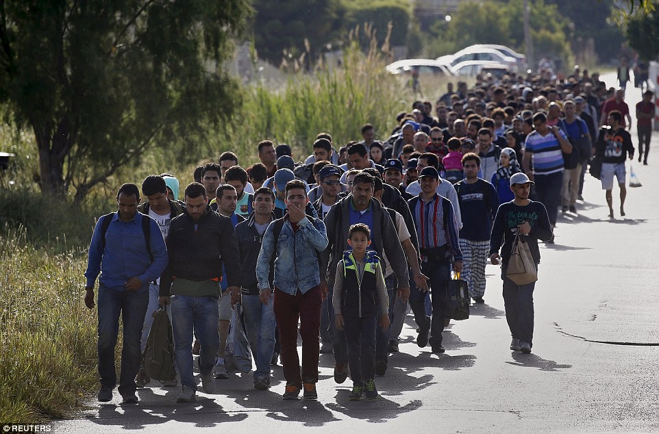 Око 7.500 избеглица прешло из Грчке у Македонију