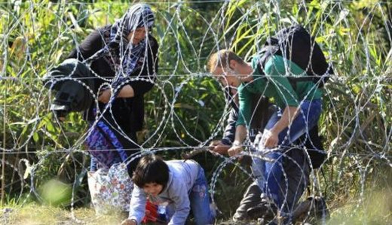 Мађарска: Потпуно је неприхватљиво да земље Балкана помажу мигрантима да дођу до шенгенске границе