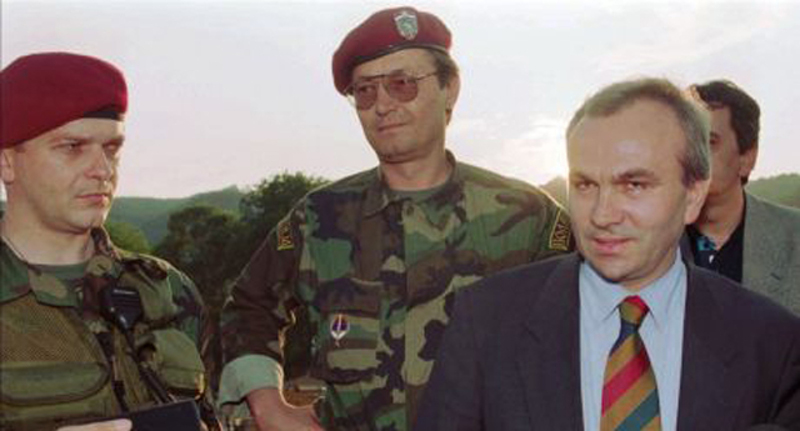 Да ли је Слободан Милошевић издао Српску Крајину? Па да питамо Јовицу и Френкија знају ли они шта на ту тему?