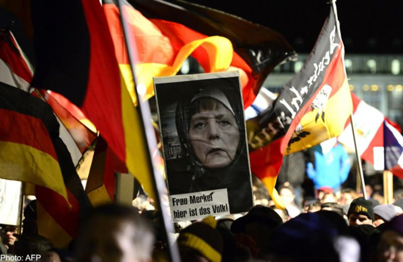 Немачка штампа: Ангели Меркел одбројани канцеларски дани, по чијем је налогу звала муслиманске мигранте у Немачку?