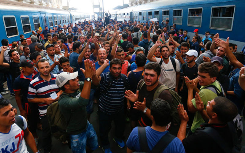 СРБИЈА ЕУ ТАМПОН-ЗОНА Тек нам предстоји хаос са избеглицама
