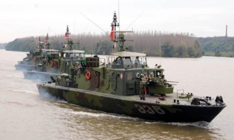 Војни бродови Србије и Мађарске ушли у Хрватску
