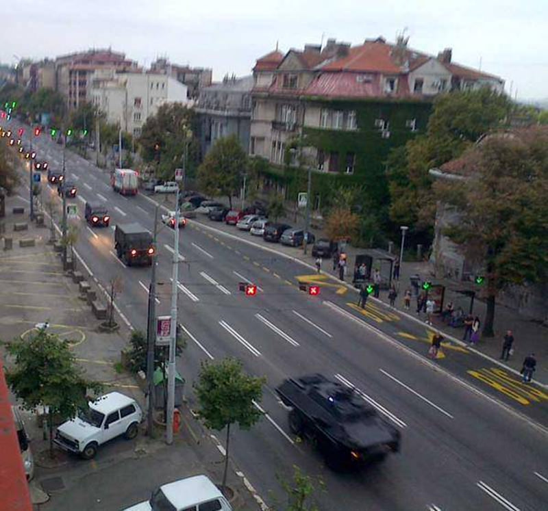 Вучићу, од читаве Србије се направио таоца шачице болесника због којих у престоном граду данас на улицама само што нема тенкова