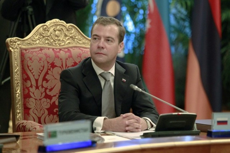 Медведев: Европска комисија тражи да Србија одустане од споразума о зони слободне трговине са Русијом
