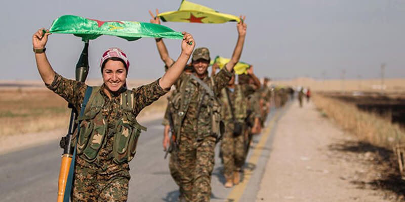 Курди напредују ка турској граници а руски авиони чисте све пред њима