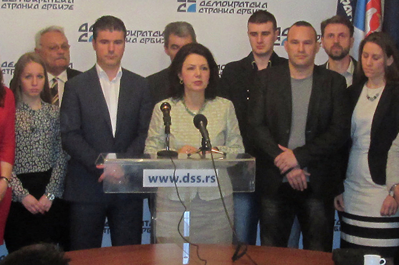 Председник општине Барајево из СНС-а са још 6 одборника прешао у ДСС