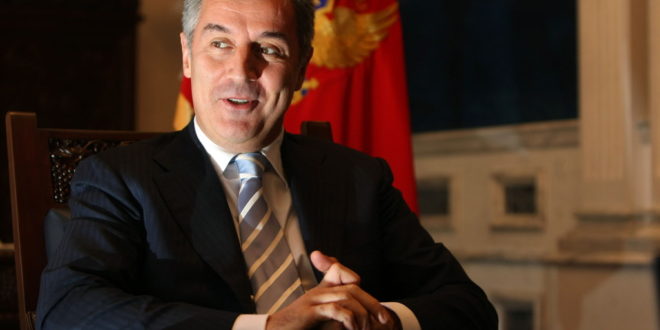 Ђукановићево кумство Великој Албанији: Обезбјеђује Тачију „Црногорца“ да гласа за војску Косова