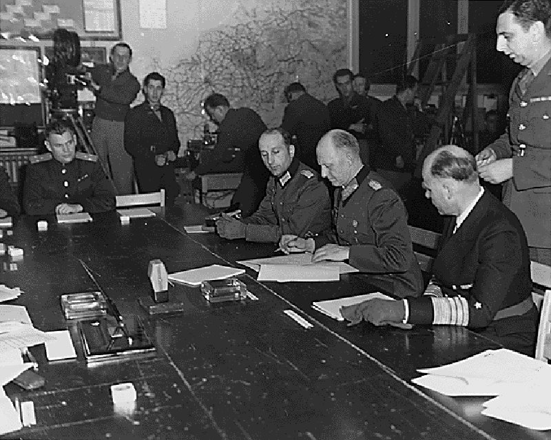 На данашњи дан 1945. у Берлину је 16 минута после поноћи потписана безусловна капитулација Немачке