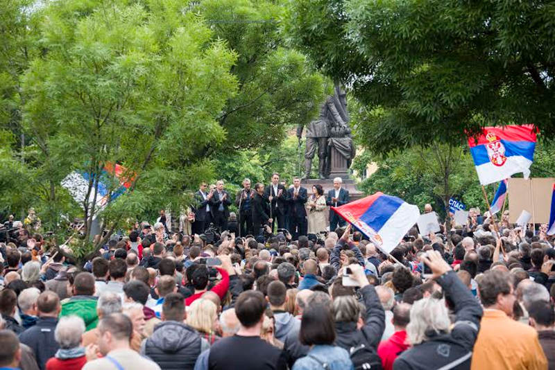 Скандалозно извештавање РТС-а о опозиционом протесту у Београду