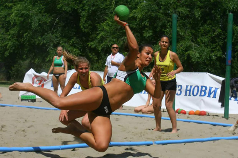 Почиње јубиларни новосадски турнир у рукомету на песку