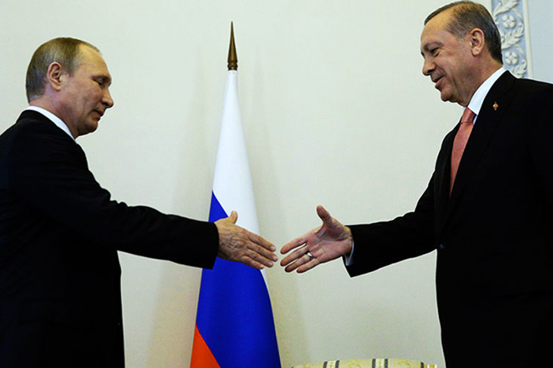 Путин ставио до знања да је Русија спремна да гради и Јужни и Турски ток