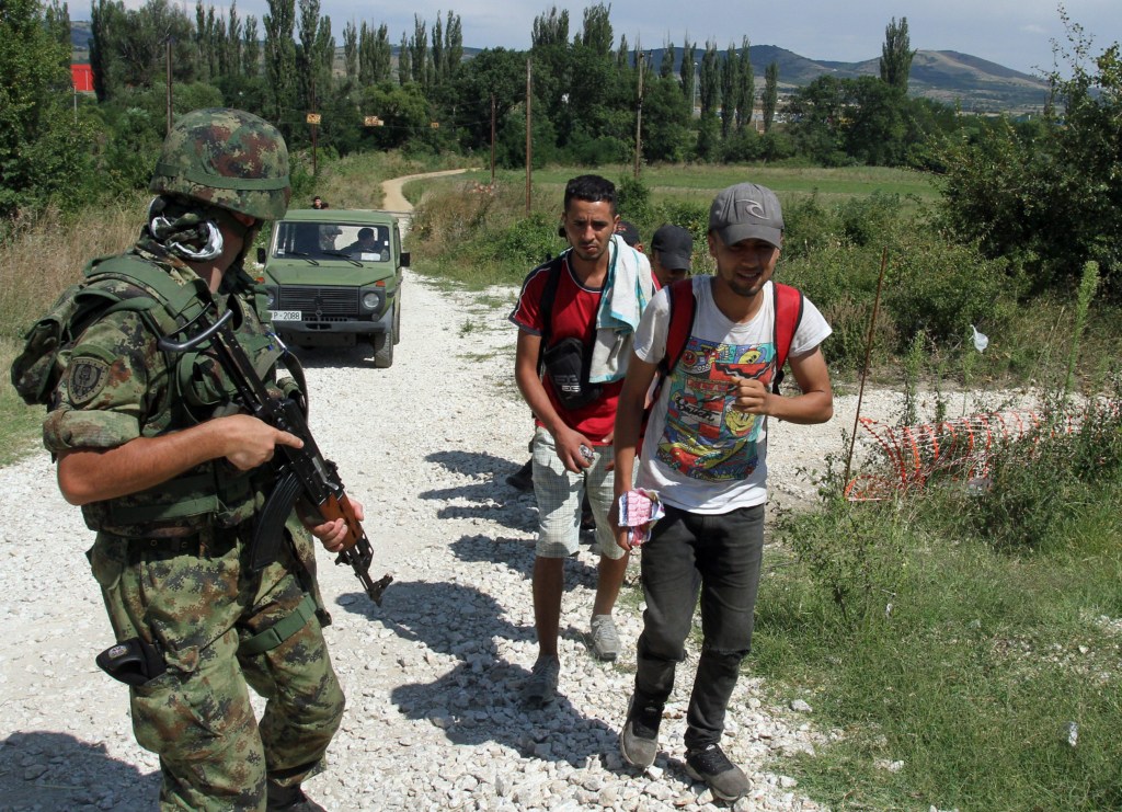 ПРИТИСАК НА ГРАНИЦИ У Србију покушава илегално да уђе 7.500 миграната