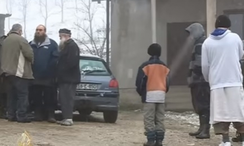 Потурчени вехабија мачетом напао полицајце у Рашки