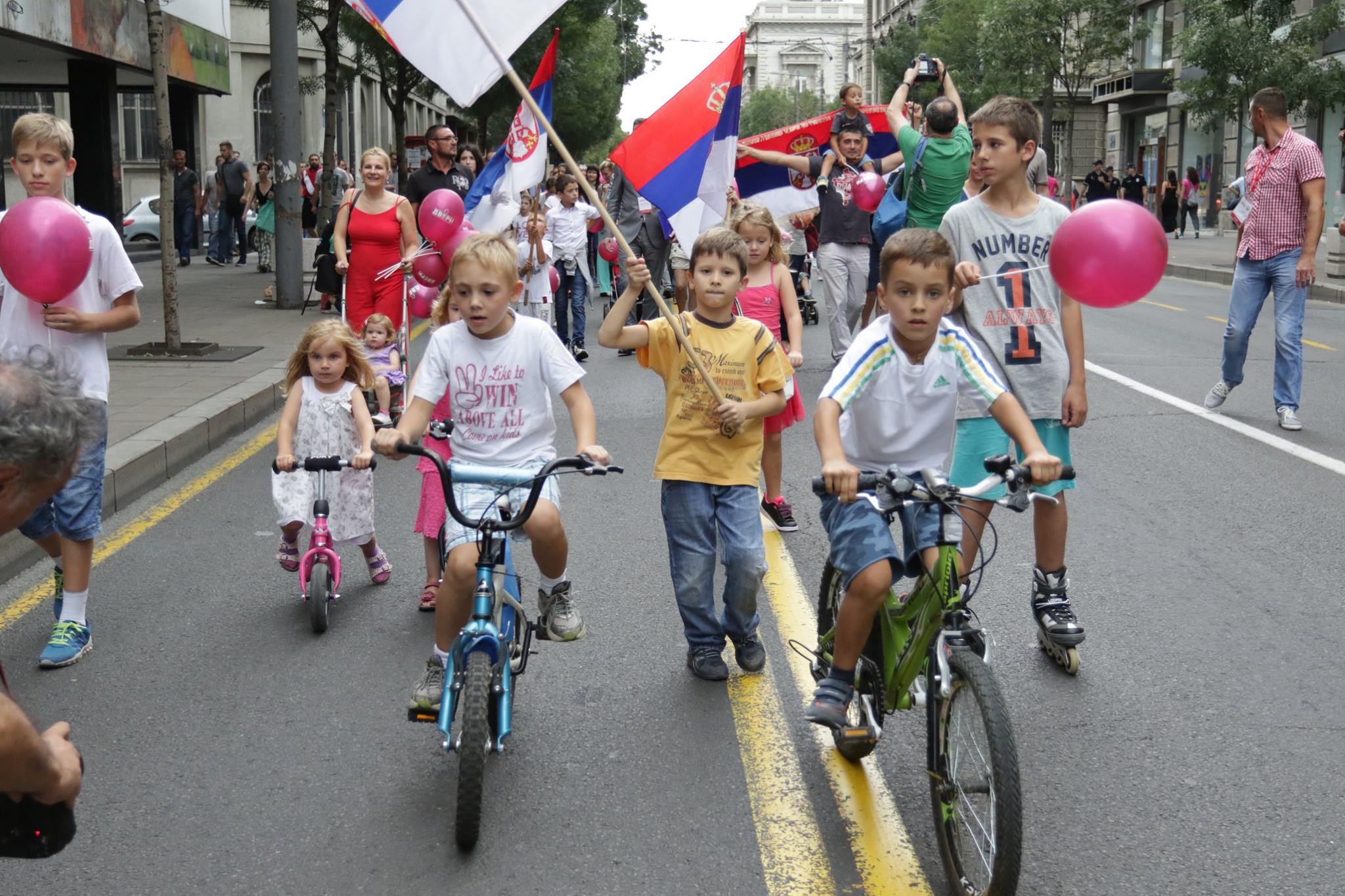 Ово је парада на коју Србија треба да буде поносна! (видео)