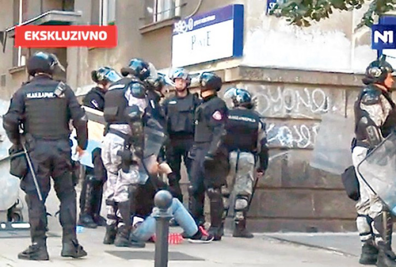 Где су два видео снимка напада Андреја Вучића на жандармерију која је противзаконито запленила ВБА?