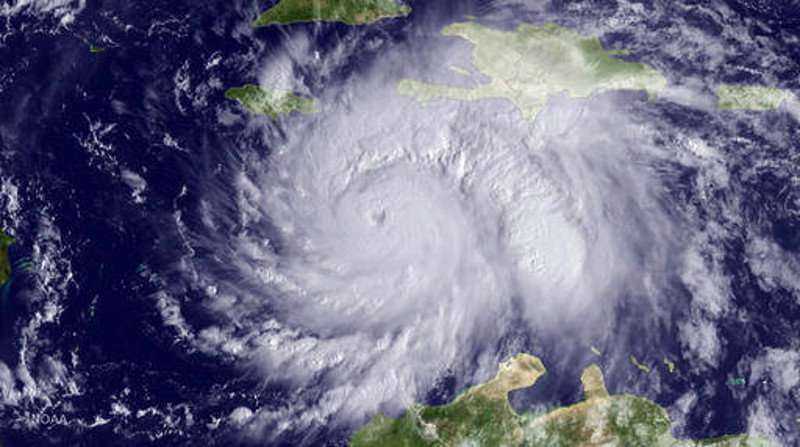 Паника у Америци: Приближава се ураган Метју, милиони Американаца добили наређење за евакуацију (видео)