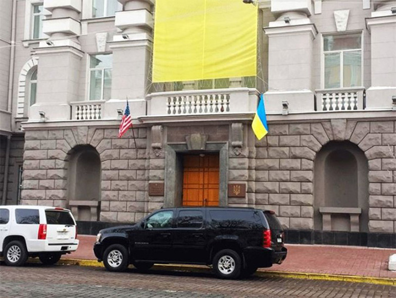 Амерички агенти и обавештајци напустили Украјину, пребачени у Румунију и Чешку