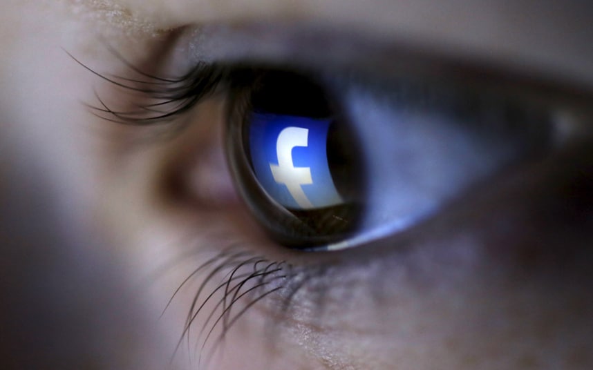 Како надзирати децу на интернету – Фејсбук увео портал за родитеље