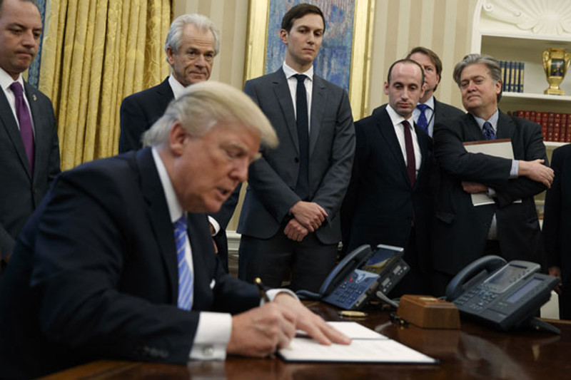 СА РЕЧИ НА ДЕЛА: Трамп потписао повлачење САД из Транспацифичког споразума
