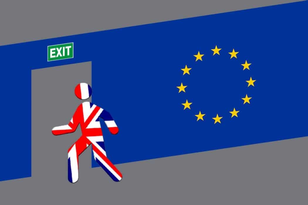 Британски парламент утврдио текст закона који омогућава покретање процедуре за иступање земље из ЕУ