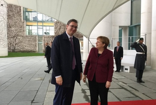 Меркелова хоће да јој ВЕЛЕИЗДАЈНИК што пре испоручи Косово и Метохију
