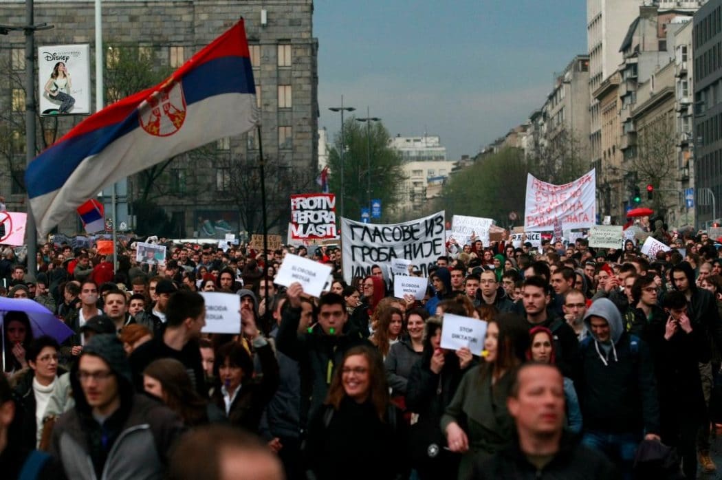 Протести широм Србије после избора: Младост се дигла на устанак