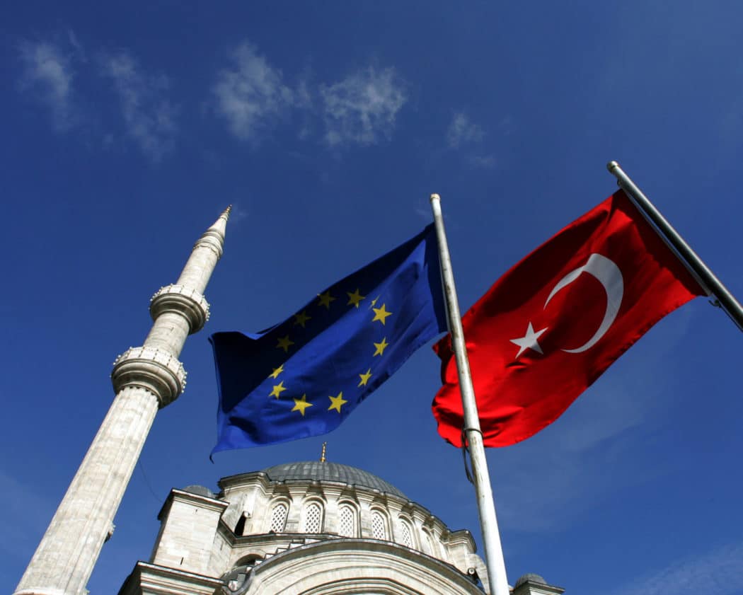 Хан: Свима је јасно да се Турска удаљава од ЕУ